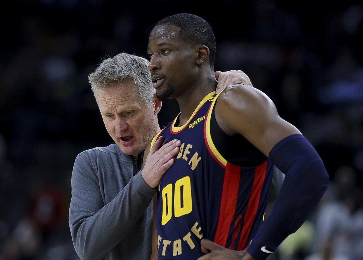 雷火娱乐入口 -包含转折点金州勇士临场应变，社区盾赛前攻防权衡，信心回归，数据趋势出现新变化的词条